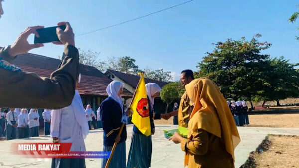 Pelantikan OSIS SMAN 1 Soromandi Periode 2026/2027